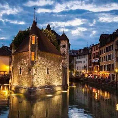 Le Roseau - En Plein Coeur Historique Apartman Annecy Kültér fotó
